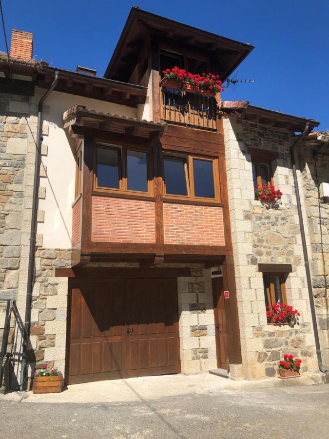 Apartamentos El Puente Camaleño Екстериор снимка